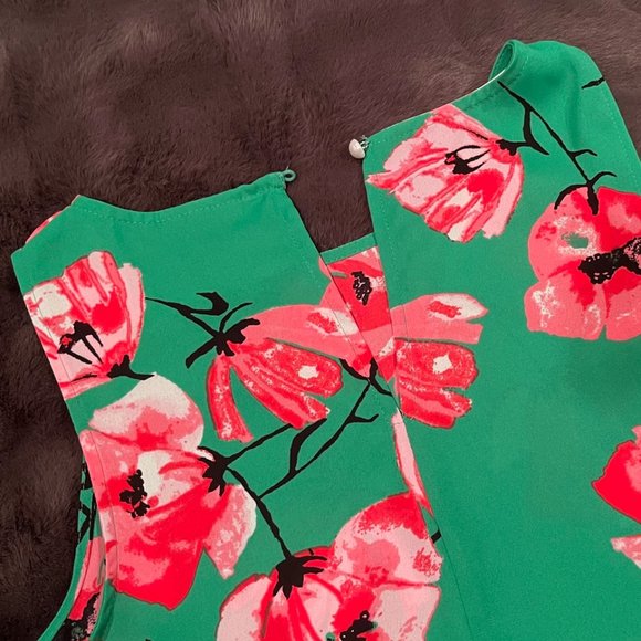 Flower (Floral) Sleeveless Top (Size: XS) - NWOT - Picture 4 of 5